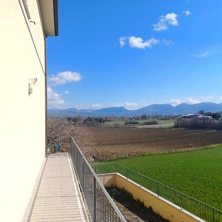 贝瓦尼亚Casavacanze Mevania别墅 外观 照片